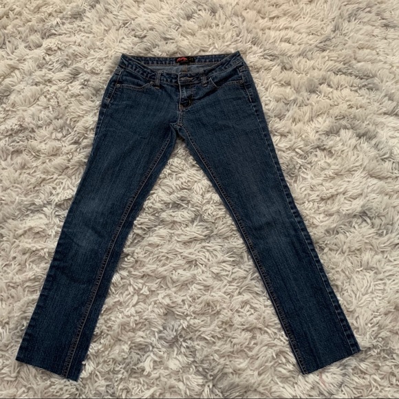Forever 21 Denim - Forever 21 women’s skinny jeans four pockets